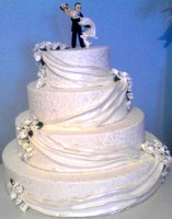 Bolo falso 4 andares